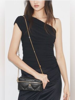 Tory Burch Kira Vanity Train Case Diamond Quilted Charm Chain Black Leather